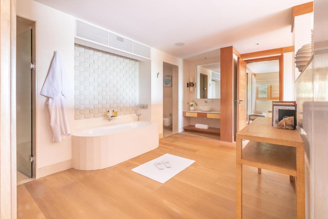 L'Escale Resort Marina & Spa - Small Luxury Hotels Of The World Виктория Экстерьер фото